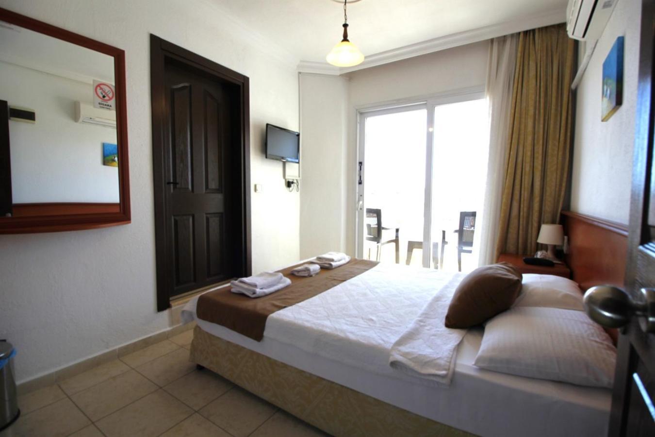 Bonapart Hotel Cesme Ngoại thất bức ảnh